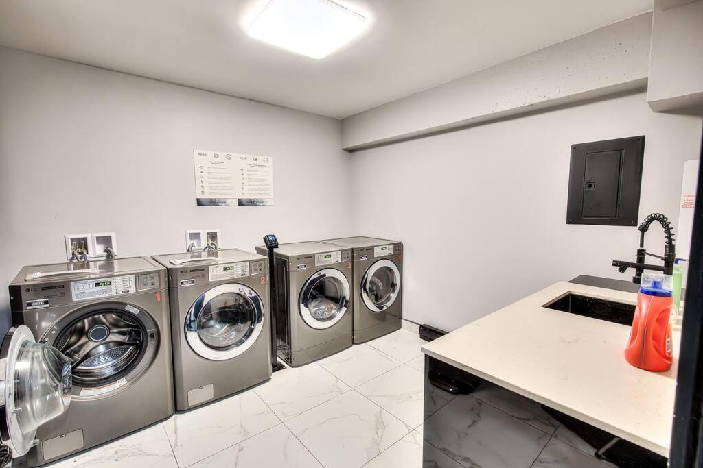 Ndg Dreams! New & Modern 3Br Easy City Life Montréal Kültér fotó