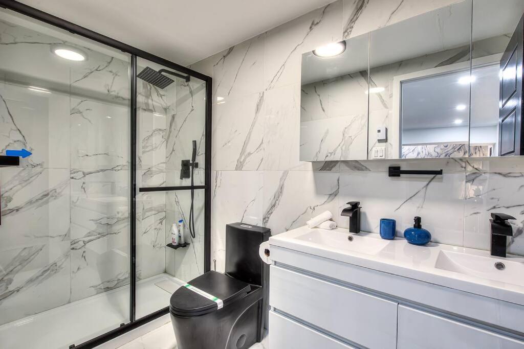 Ndg Dreams! New & Modern 3Br Easy City Life Montréal Kültér fotó